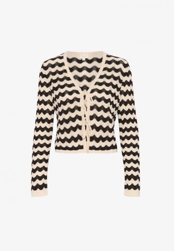 Вязаная кофта