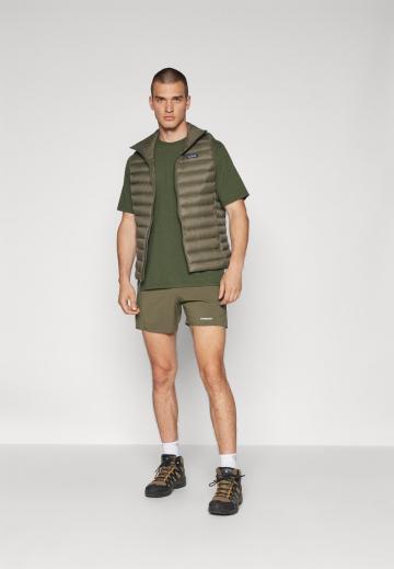 Спортивная куртка