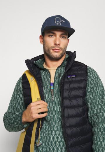 Спортивная куртка