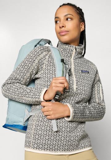 Спортивная толстовка