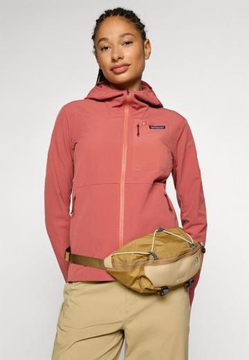 Спортивная куртка