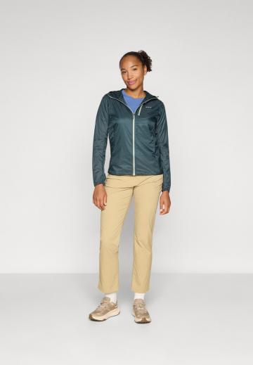 Спортивная куртка