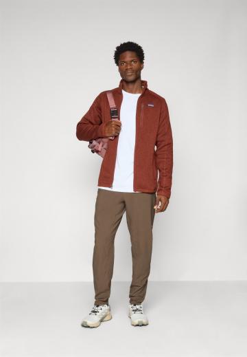 Спортивная кофта