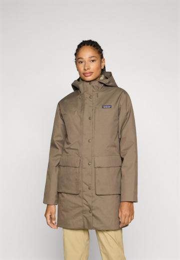 Спортивная куртка