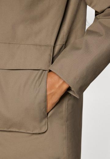 Спортивная куртка