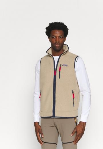 Спортивная куртка