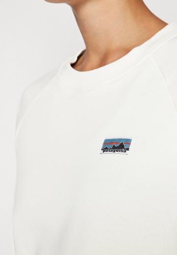 Спортивная толстовка