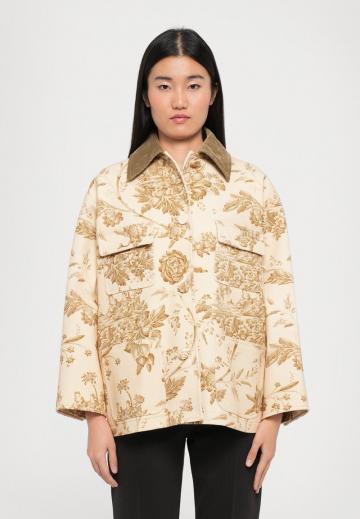 Джинсовая куртка