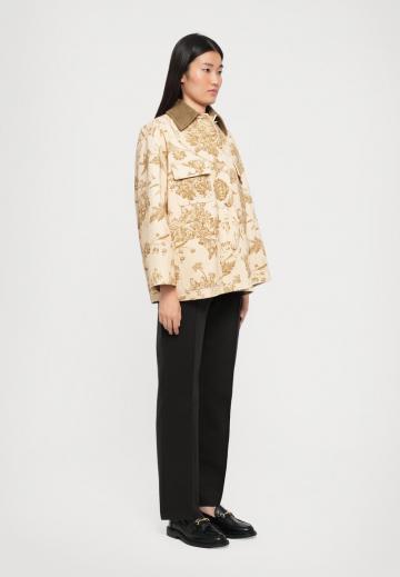 Джинсовая куртка