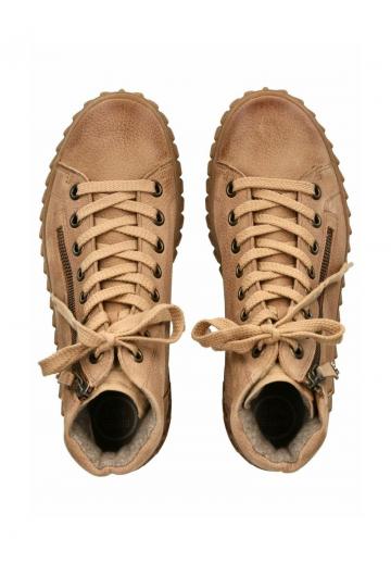 Ботинки на шнуровке