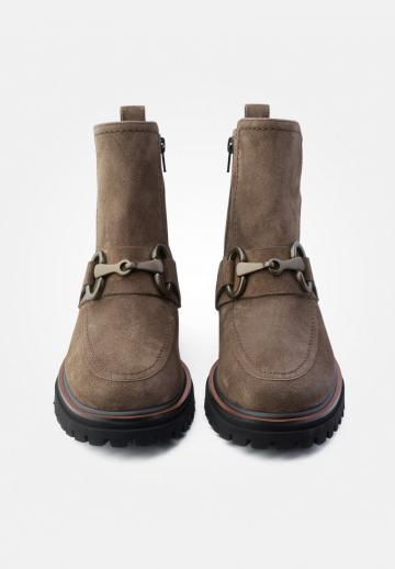 Полусапожки на платформе