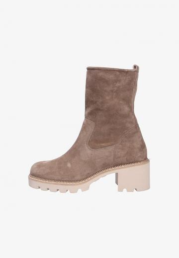 Полусапожки на платформе