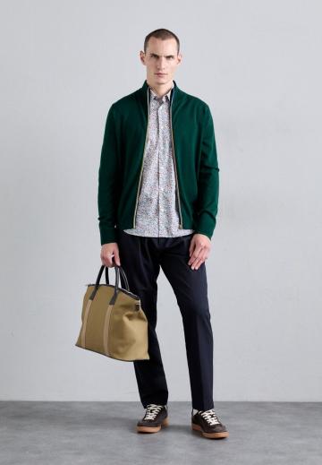 Вязаная кофта