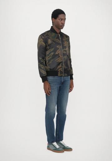 Куртка бомбер