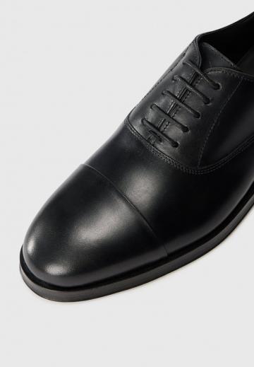 Ботинки на шнуровке