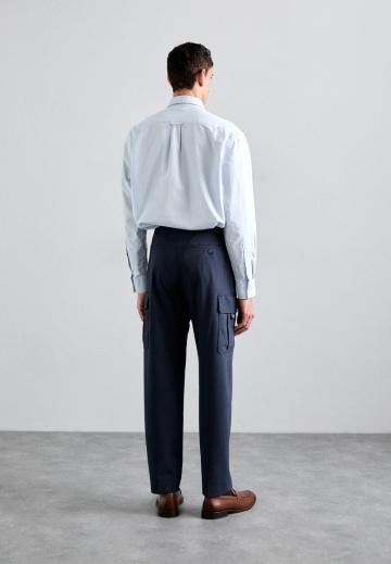 Брюки с накладными карманами