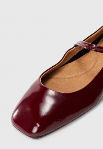 Туфли с ремешком