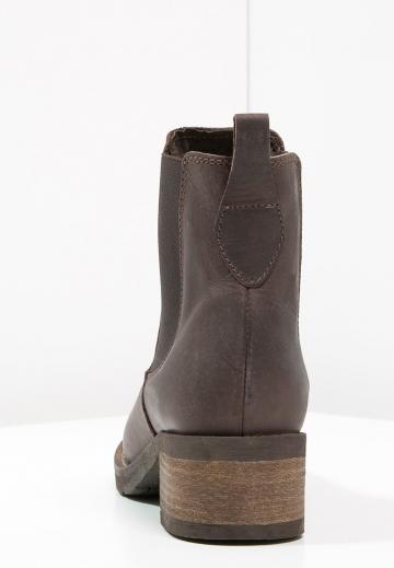 Ботинки челси