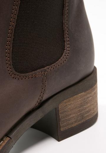 Ботинки челси