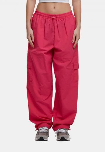 Брюки с накладными карманами