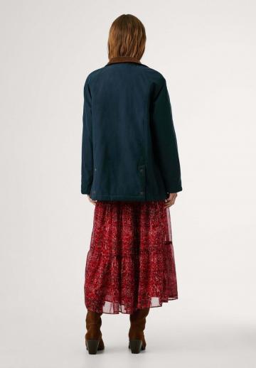 Куртка с накладнымит карманами