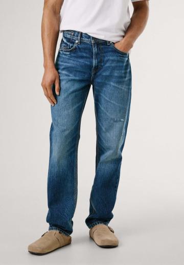 Прямые джинсы
