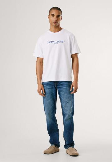 Прямые джинсы