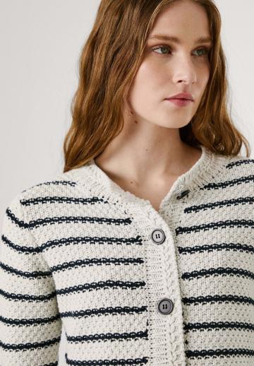 Вязаная кофта