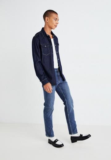 Прямые джинсы