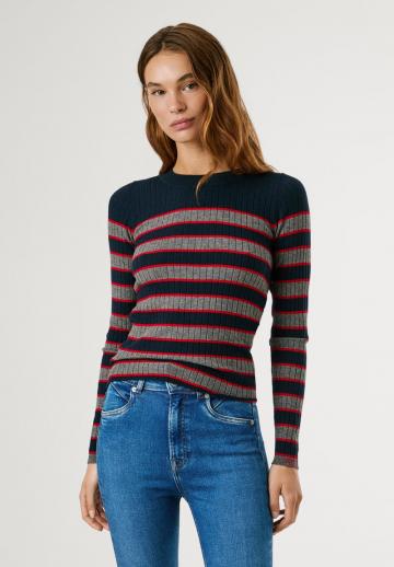Пуловер в полоску