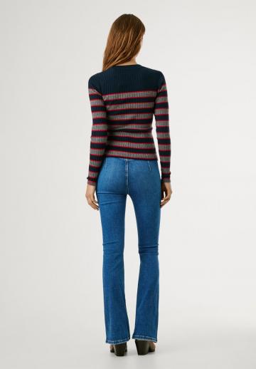 Пуловер в полоску