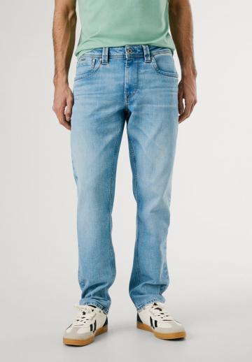 Прямые джинсы