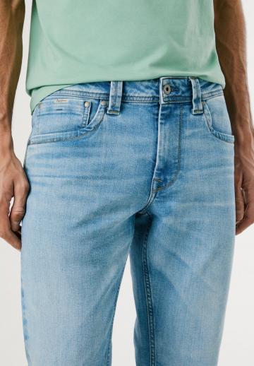 Прямые джинсы