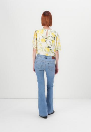 Клешеные джинсы