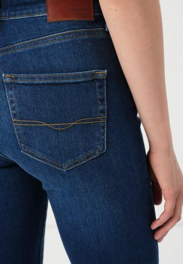 Клешеные джинсы