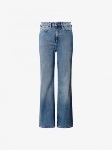 Клешеные джинсы