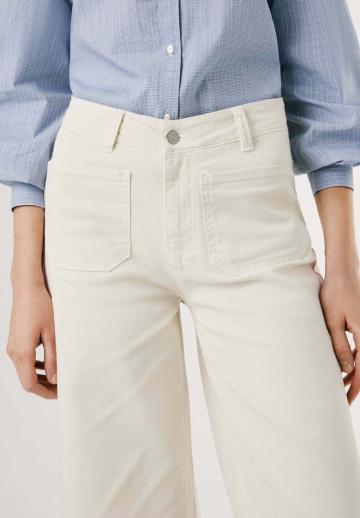 Клешеные джинсы