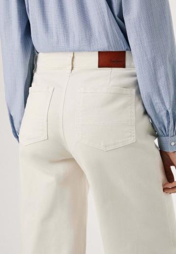 Клешеные джинсы