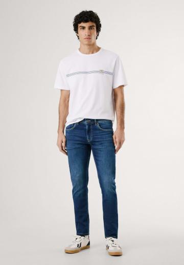 Узкие джинсы