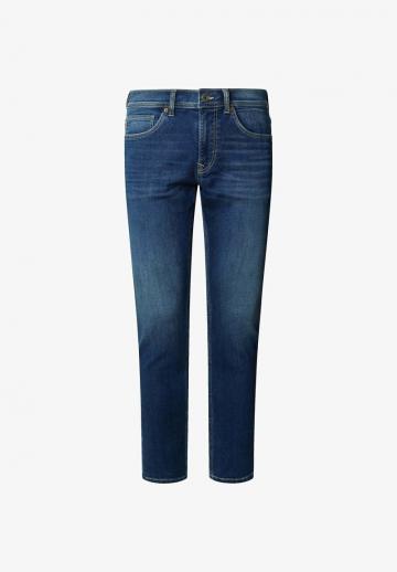 Узкие джинсы