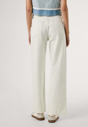 Свободные джинсы