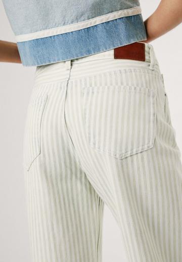 Свободные джинсы