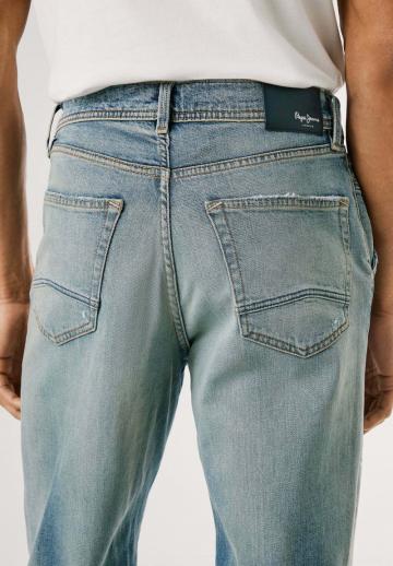 Прямые джинсы