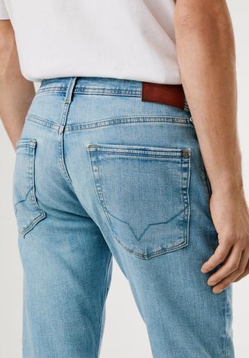 Прямые джинсы