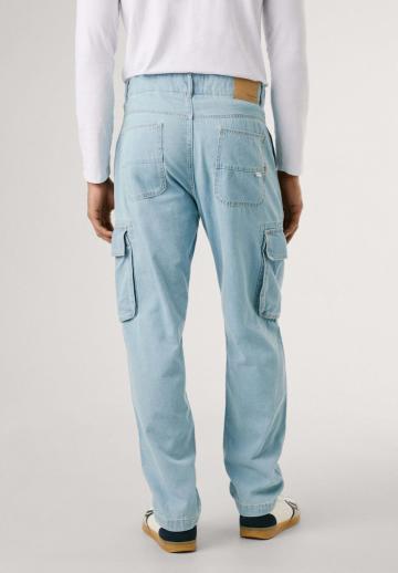 Прямые джинсы