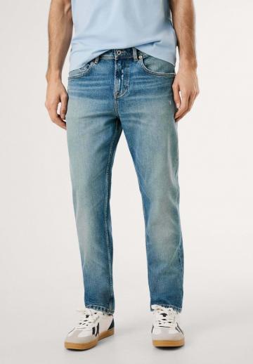 Прямые джинсы