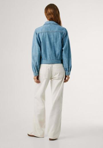 Джинсовая куртка