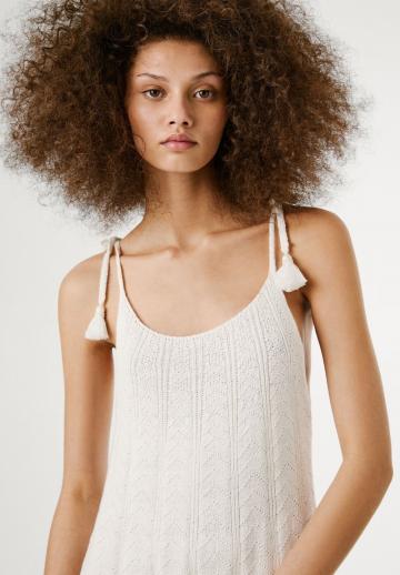 Вязаное платье