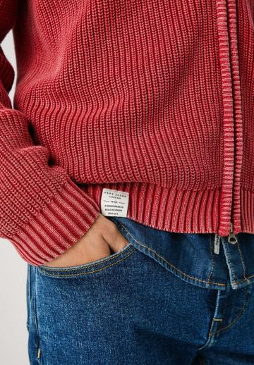 Вязаная кофта