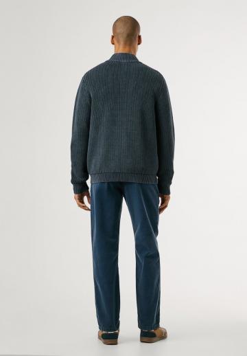 Вязаная кофта